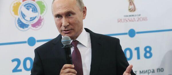 Vladímir Putin, presidente de Rusia en un foro dedicado al deporte que se celebra en la ciudad rusa de Uliánovsk Vladímir Putin, presidente de Rusia en un foro dedicado al deporte que se celebra en la ciudad rusa de Uliánovsk - Sputnik Mundo