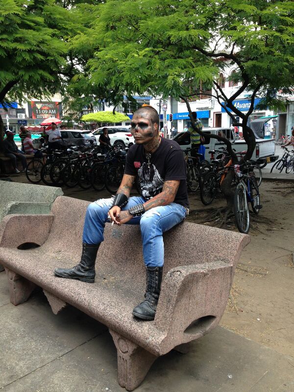 Kalaca comenzó su transformación cuando falleció su madre - Sputnik Mundo