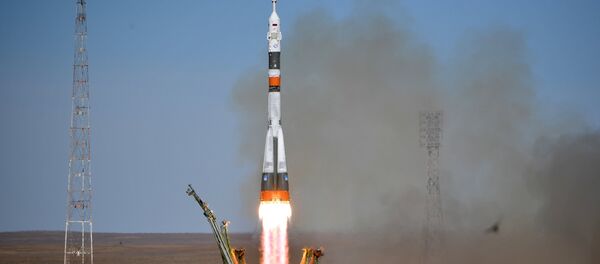 El lanzamiento del Soyuz MS-10 - Sputnik Mundo