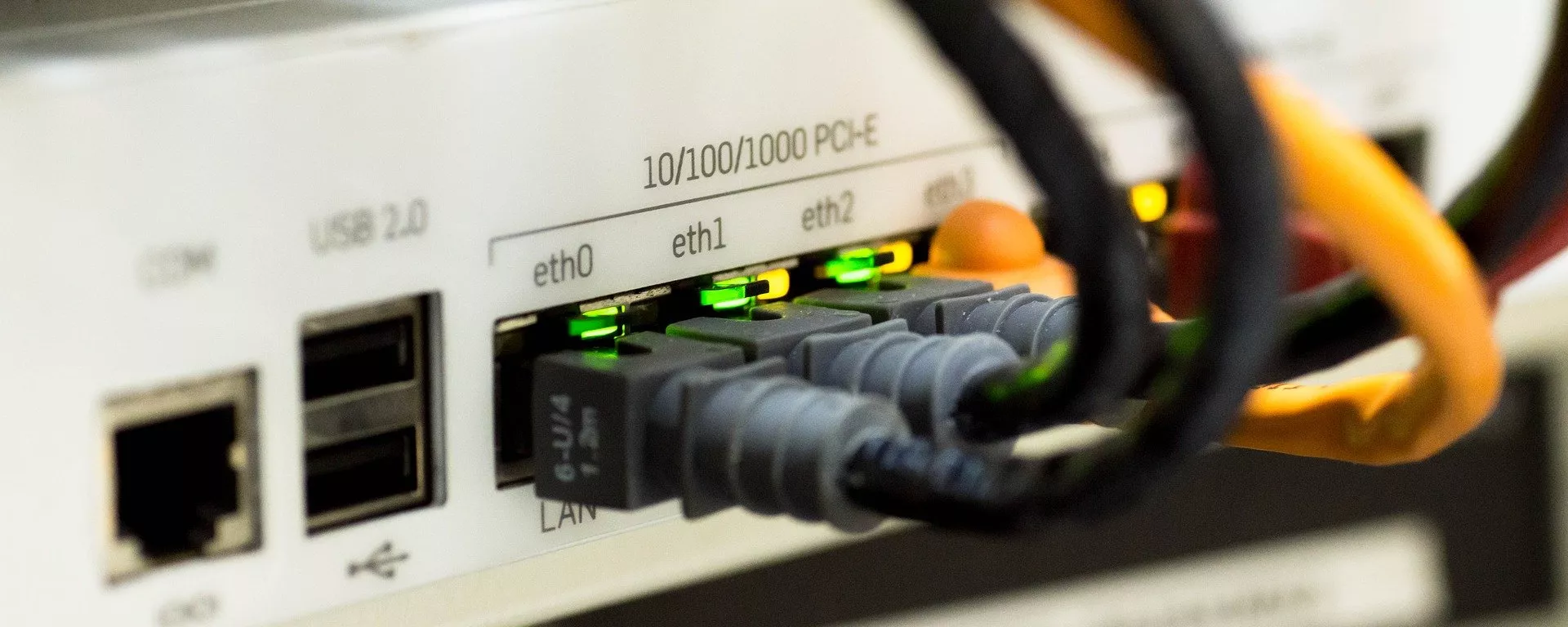 Cables de internet (imagen ilustrativa)  - Sputnik Mundo, 1920, 29.05.2019