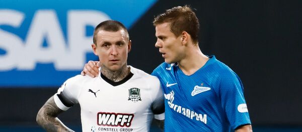 Futbolistas rusos Pável Mamáev y Alexandr Kokorin - Sputnik Mundo