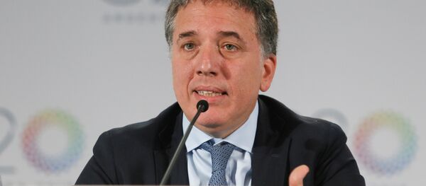 Nicolás Dujovne, ministro de Hacienda de Argentina durante la rueda de prensa en Indonesia - Sputnik Mundo