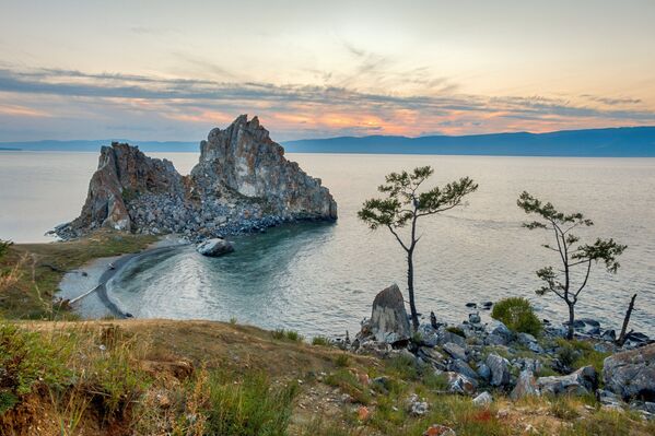 El Baikal: fascinantes paisajes y rastros de chamanes - Sputnik Mundo