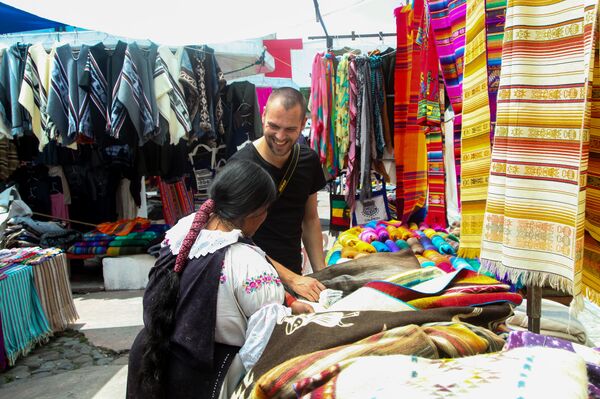 Mercado de Otavalo (Ecuador) - Sputnik Mundo