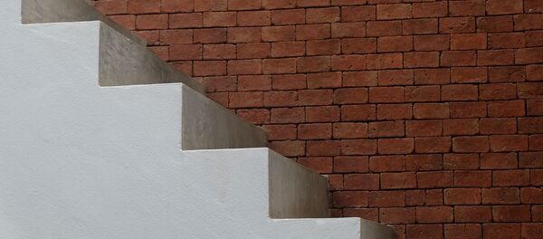 Escalera - Sputnik Mundo