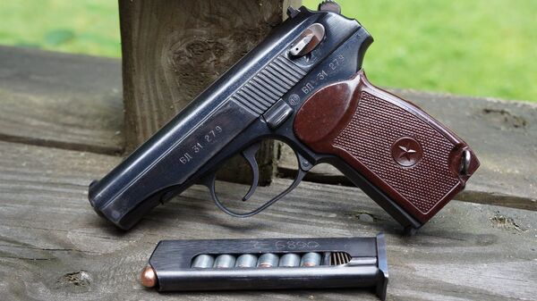 La nueva arma que sustituirá la legendaria pistola Makarov PM - Sputnik Mundo