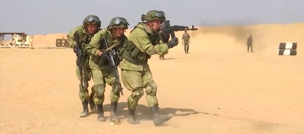 Rusia y Egipto llevan a cabo maniobras militares conjuntas - Sputnik Mundo