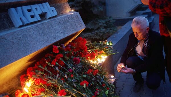 Homenaje a las víctimas de la masacre en Kerch, Crimea - Sputnik Mundo