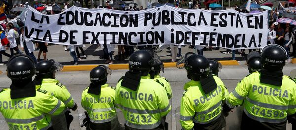 Protestas de estudiantes en Bogotá, la capital de Colombia - Sputnik Mundo