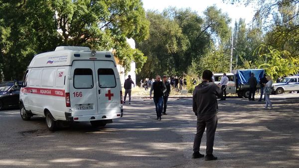 Situación en la ciudad rusa de Kerch tras explosión Situación en la ciudad rusa de Kerch tras explosión - Sputnik Mundo