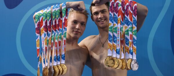 Andrei Minakov y Kliment Kolesnikov, nadadores rusos Andrei Minakov y Kliment Kolesnikov, nadadores rusos - Sputnik Mundo