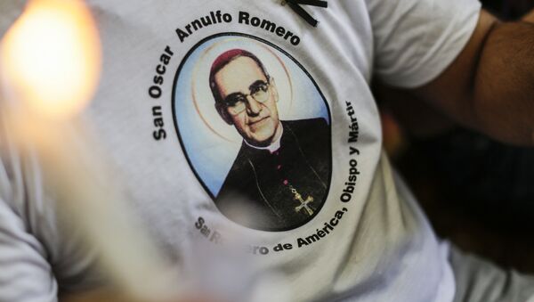 El retrato de monseñor Óscar Arnulfo Romero - Sputnik Mundo