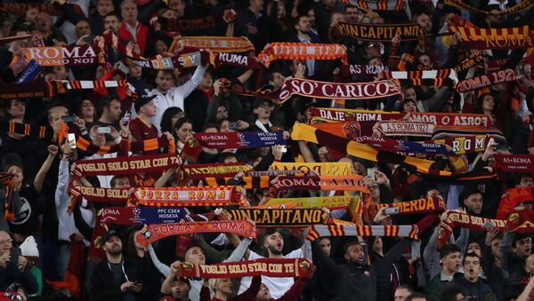 Hinchas del Roma - Sputnik Mundo