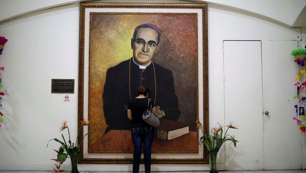 El retrato de monseñor Óscar Arnulfo Romero - Sputnik Mundo