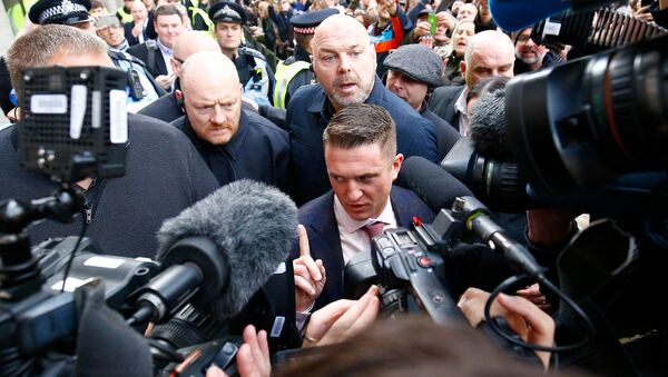 Tommy Robinson, fundador de la rama británica de Pegida - Sputnik Mundo