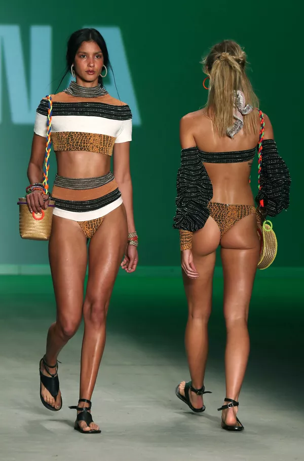 Modelos brasileñas exhiben las nuevas tendencias veraniegas en Sao Paulo Modelos brasileñas exhiben las nuevas tendencias veraniegas en Sao Paulo - Sputnik Mundo