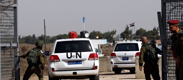 Vehículos de la ONU en los Altos del Golán - Sputnik Mundo