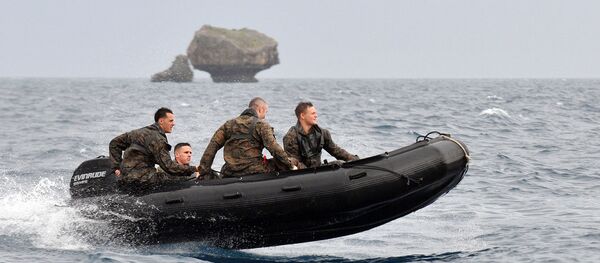 Una embarcacion neumática - Sputnik Mundo