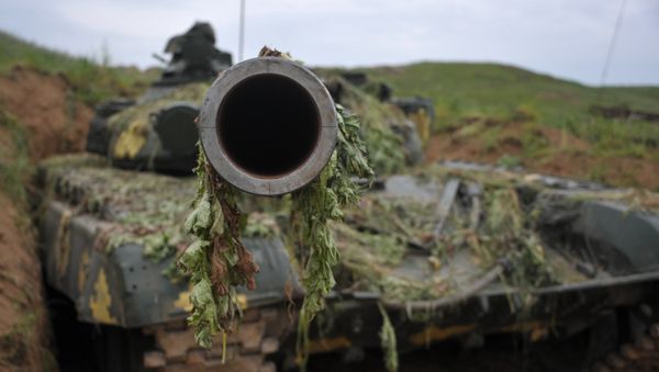 Tanque T-64 (archivo) Tanque T-64 (archivo) - Sputnik Mundo