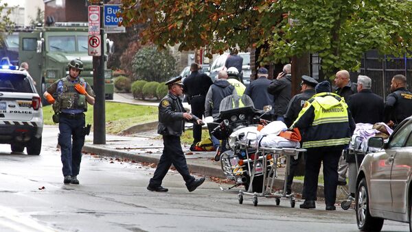 Situación en Pittsburgh tras un tiroteo en la sinagoga Tree of Life - Sputnik Mundo