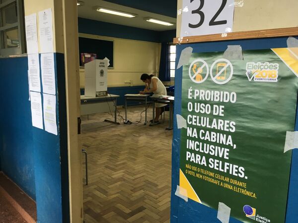 Un colegio electoral en Chuí Un colegio electoral en Chuí - Sputnik Mundo