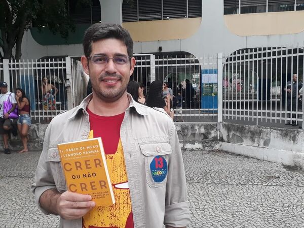 Marcelo Oliveira, empleado en el mercado financiero - Sputnik Mundo