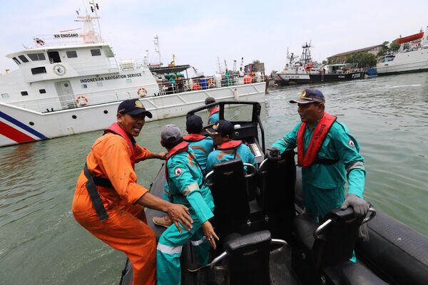 El siniestro del avión de Lion Air en Indonesia - Sputnik Mundo