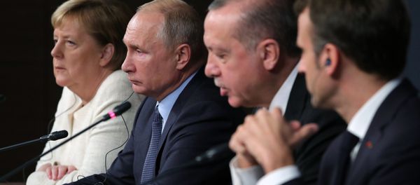 Los líderes de Alemania, Rusia, Turquía y Francia en la cumbre a cuatro bandas sobre Siria es Estambul Los líderes de Alemania, Rusia, Turquía y Francia en la cumbre a cuatro bandas sobre Siria es Estambul - Sputnik Mundo
