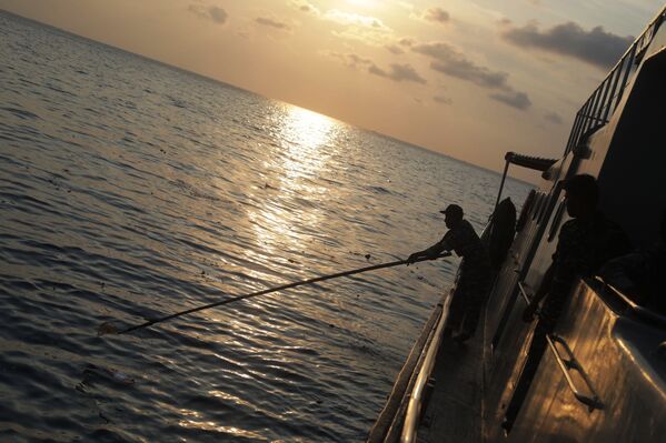 Accidente del Boeing indonesio: esto es lo que hallaron los rescatistas en el lugar de la tragedia - Sputnik Mundo