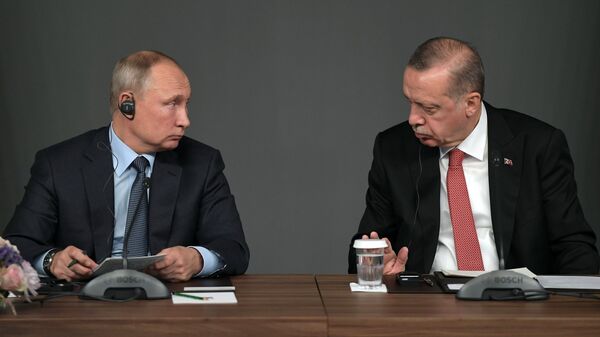 Presidente de Rusia, Vladímir Putin, y presidente de Turquía, Recep Tayyip Erdogan - Sputnik Mundo