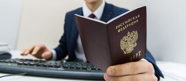Pasaporte ruso - Sputnik Mundo