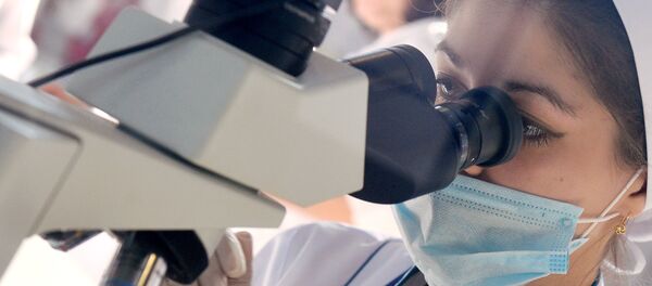 Un microscopio (archivo) - Sputnik Mundo