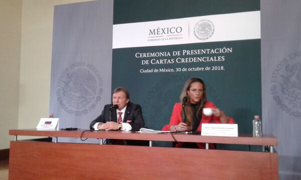 Víktor Koronelli, embajador de la Federación de Rusia durante la conferencia de prensa tras la presentación de sus Cartas Credenciales al Gobierno Víktor Koronelli, embajador de la Federación de Rusia durante la conferencia de prensa tras la presentación de sus Cartas Credenciales al Gobierno - Sputnik Mundo