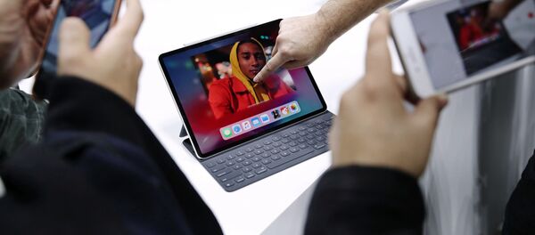 Apple vuelve a revolucionar el mundo de la alta tecnología - Sputnik Mundo