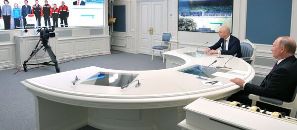 Vladímir Putin inaugura por videoconferencia la exploración del yacimiento de diamantes Verjne-Munskoe - Sputnik Mundo