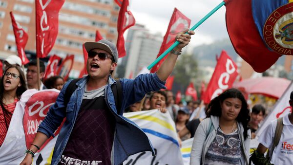 Las protestas de estudiantes en Colombia - Sputnik Mundo