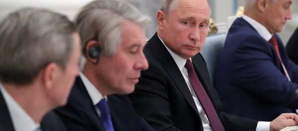 Los empresarios alemanes en un encuentro con el líder ruso, Vladímir Putin - Sputnik Mundo