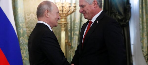 El presidente de Rusia, Vladímir Putin, y el presidente cubano, Miguel Díaz-Canel Bermúdez, en Moscú El presidente de Rusia, Vladímir Putin, y el presidente cubano, Miguel Díaz-Canel Bermúdez, en Moscú - Sputnik Mundo