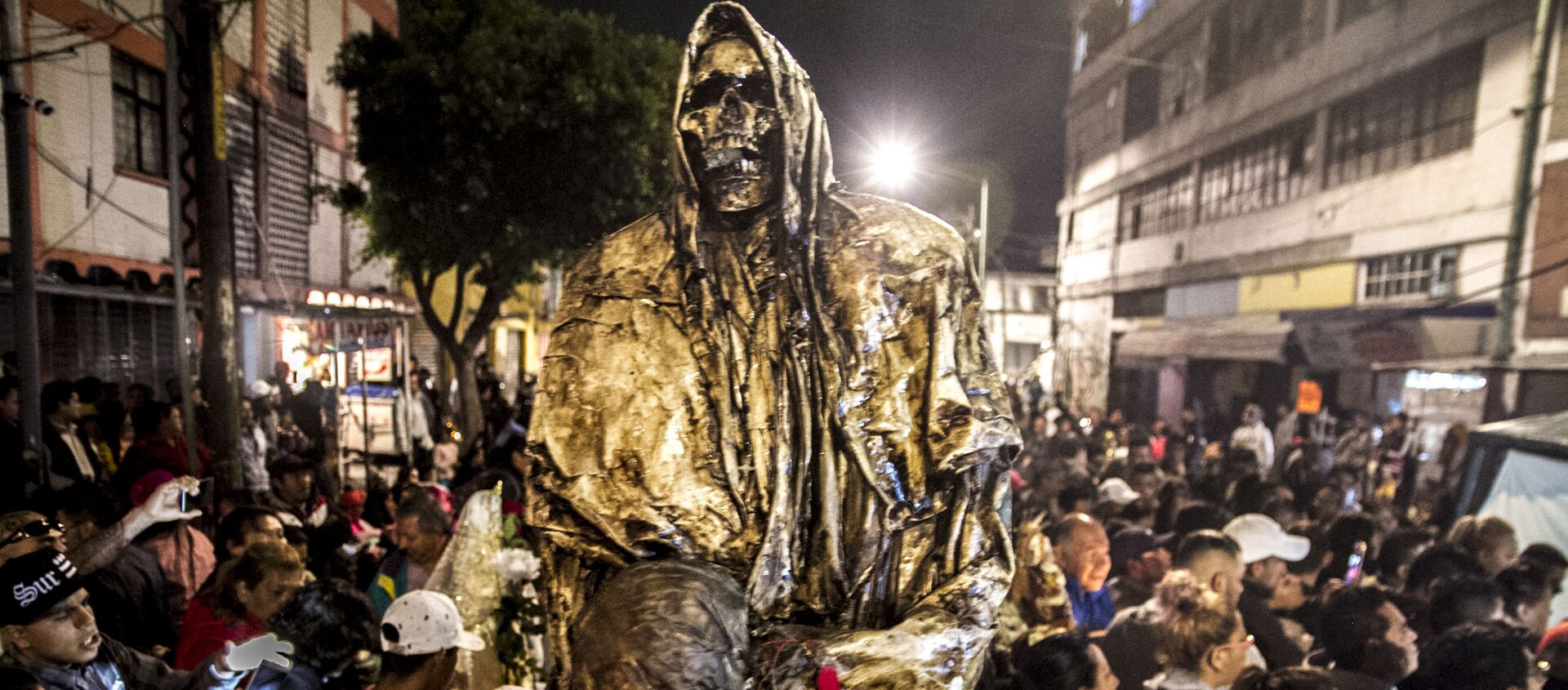 Escultura de la Santa Muerte fabricada en la cárcel especialmente para para recibir el día de muertos - Sputnik Mundo, 1920, 02.11.2018