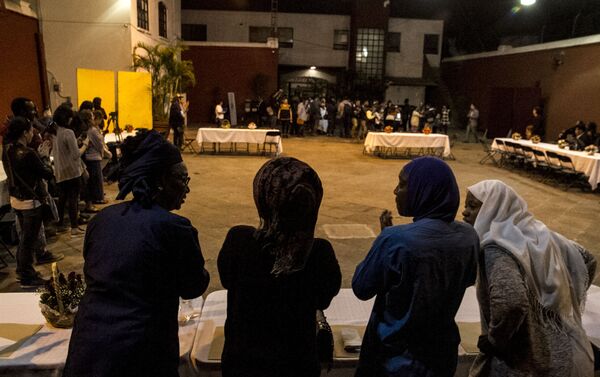 Mujeres de Senegal reciben en México a la Caravana de madres centroamericanas - Sputnik Mundo