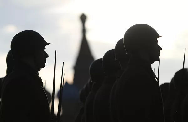 Ensayo de la marcha dedicada al 77º aniversario del desfile militar de 1941 Ensayo de la marcha dedicada al 77º aniversario del desfile militar de 1941 - Sputnik Mundo