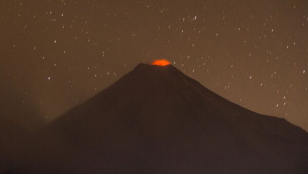 Volcán (imagen referencial) - Sputnik Mundo