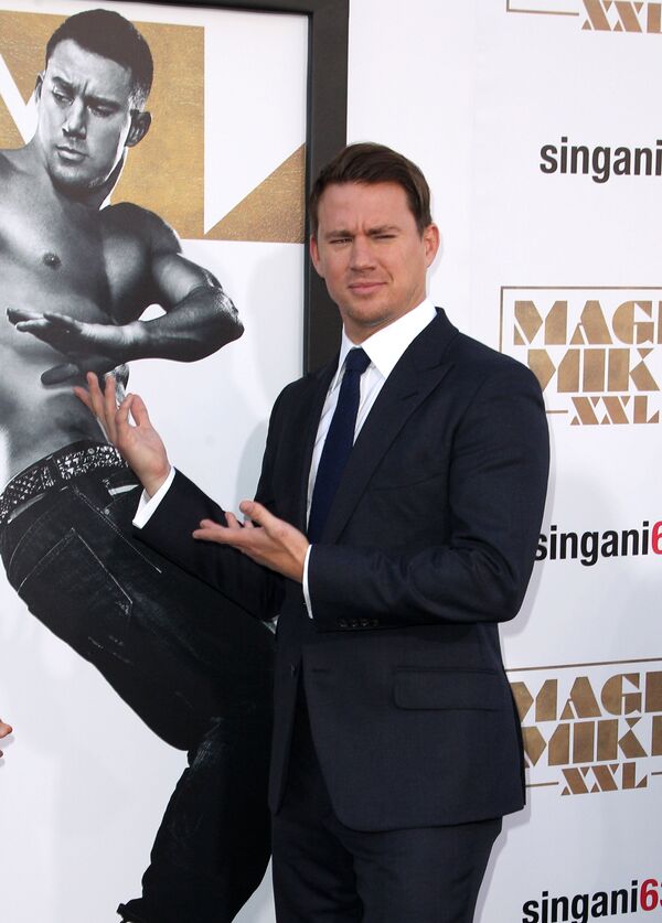 Conoce a los hombres más atractivos de las últimas décadas, según People - Sputnik Mundo