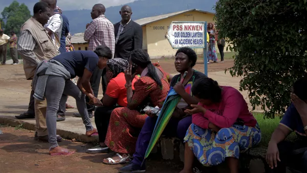 Los familiares de los secuestrados en Camerún - Sputnik Mundo