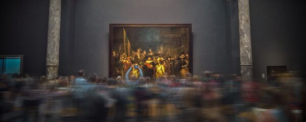 La gente en un museo (imagen referencial) - Sputnik Mundo