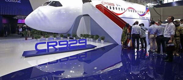 El avión ruso-chino CR929-600 presentado en el Salón Internacional de Aeronáutica de Zhuhai (China) - Sputnik Mundo