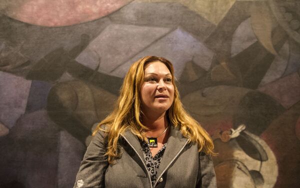 Diana Kolmogorova posa para foto - Sputnik Mundo