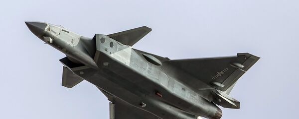 Un caza chino J-20, foto archivo - Sputnik Mundo