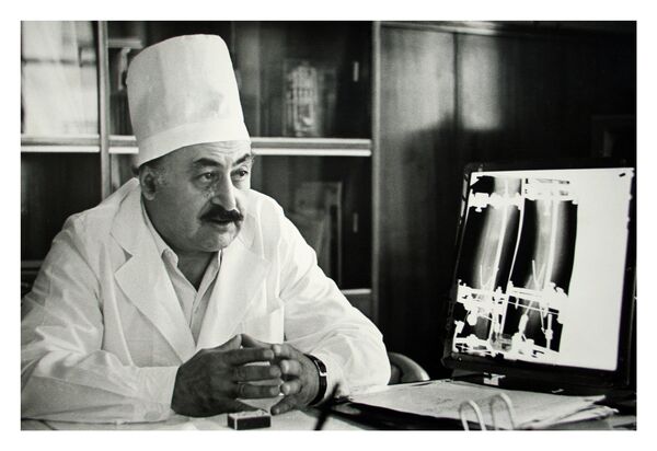 Gavriil Ilizárov, médico soviético, conocido por inventar el aparato Ilizárov para la elongación ósea - Sputnik Mundo