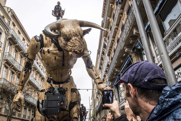 Ángeles de Victoria's Secret, gatitos y cazas chinos: las mejores imágenes de la semanaСамые яркие фото недели - Sputnik Mundo